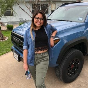 Meet your Posher, Edna